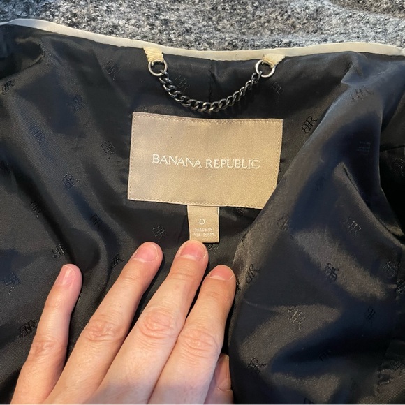 Banana Republic Women's Black Tweed Wool Blend Coat - Picture 5 of 8